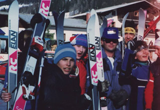 Generacija natjecatelja s trenerom Svenom Muellerom 1988. u Altenmarktu